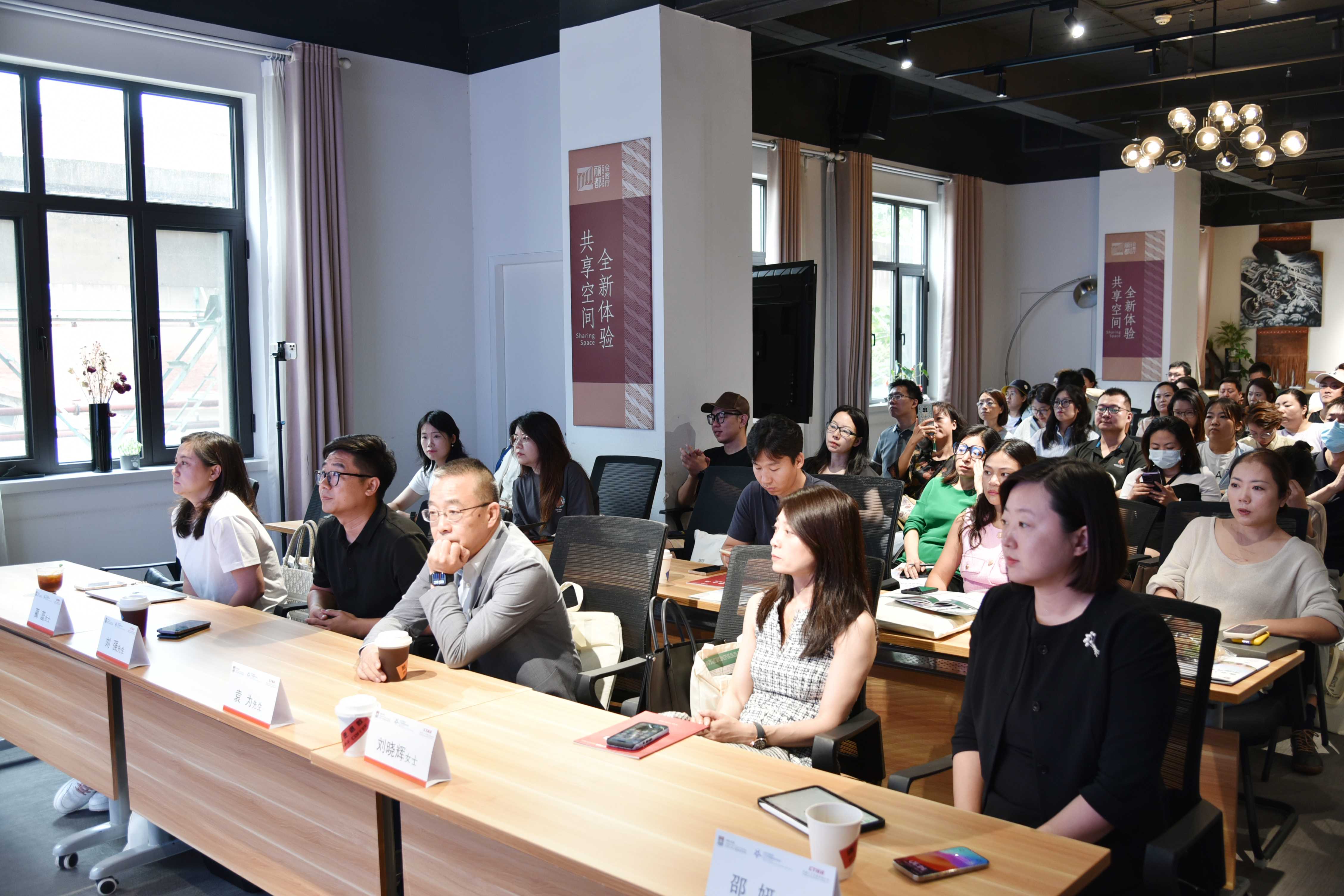 万春咨询荣获昆山市优秀服务企业